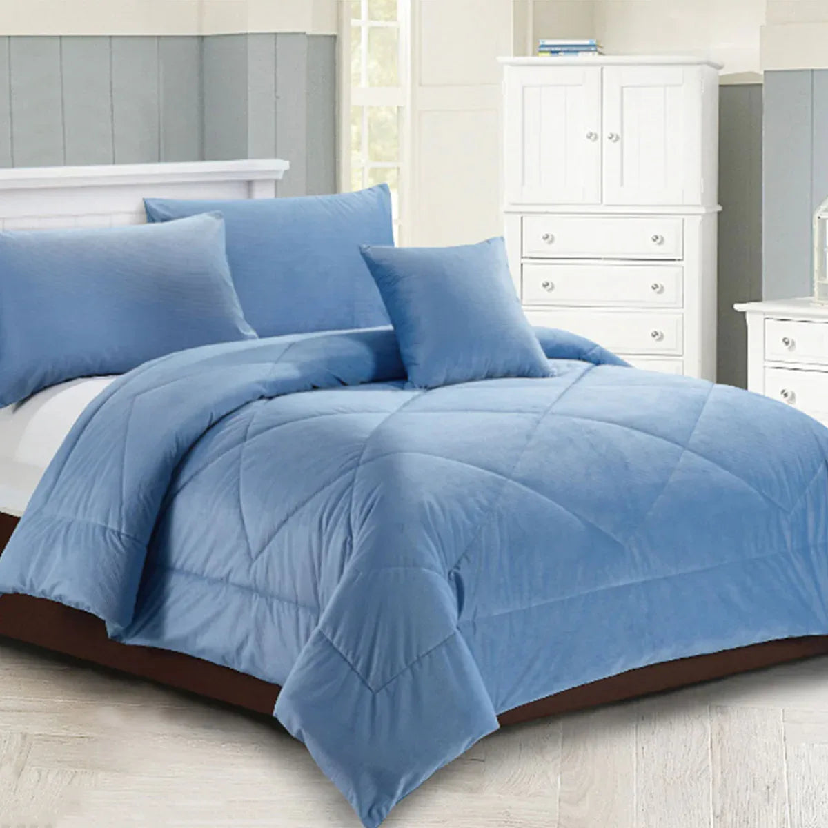Georges Fine Linens Carrington Quilt / Comforter Set Chambray Blue King - Mekamart Australia