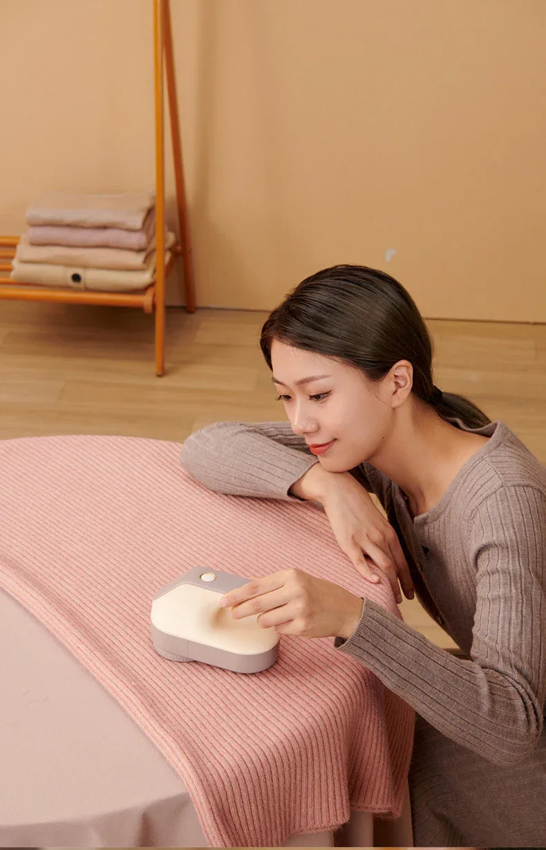 Rechargeable Electric Fabric Shaver - Powerful Lint Remover with Dual-Ring Blades & Ergonomic Design(champagne) - Mekamart Australia