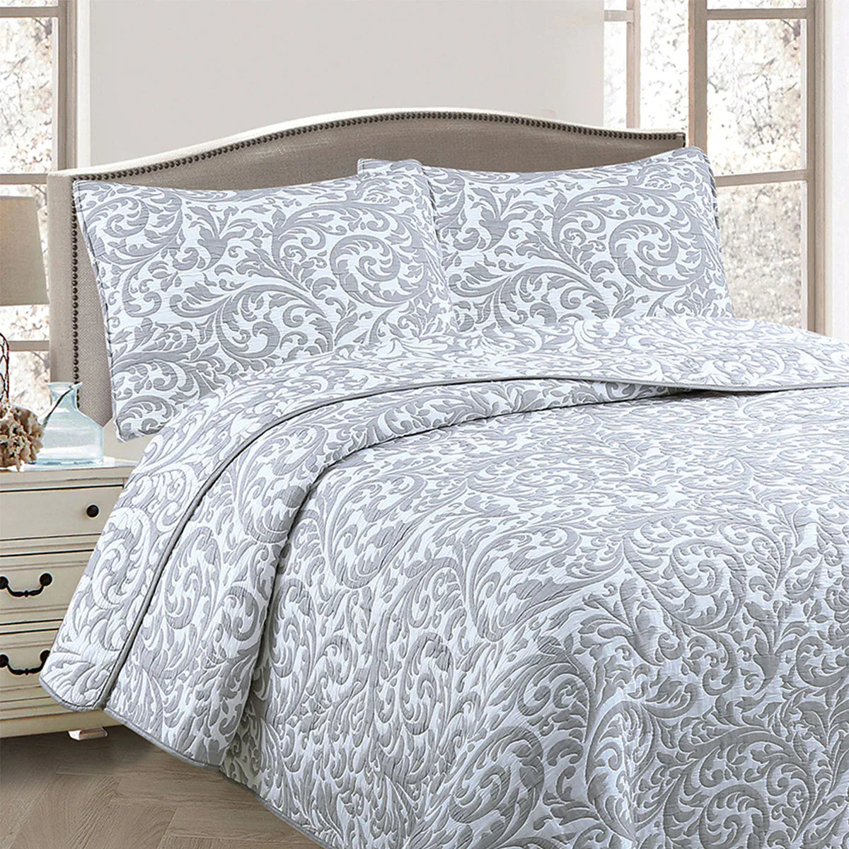 Jane Barrington Grey & White Lightly Quilted Jacquard Reversible Coverlet Set Queen - Mekamart Australia
