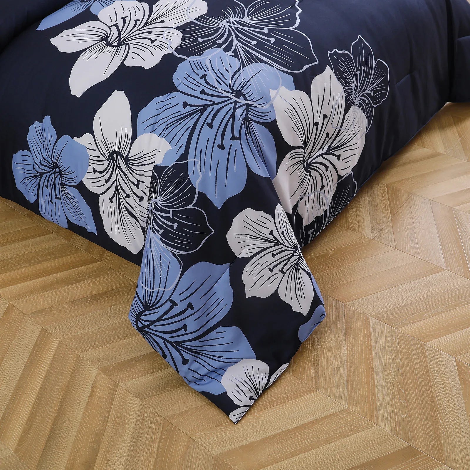 King Comforter Set, Navy Blue Floral 3-Piece Bedding, Soft Microfiber for All Seasons - Mekamart Australia