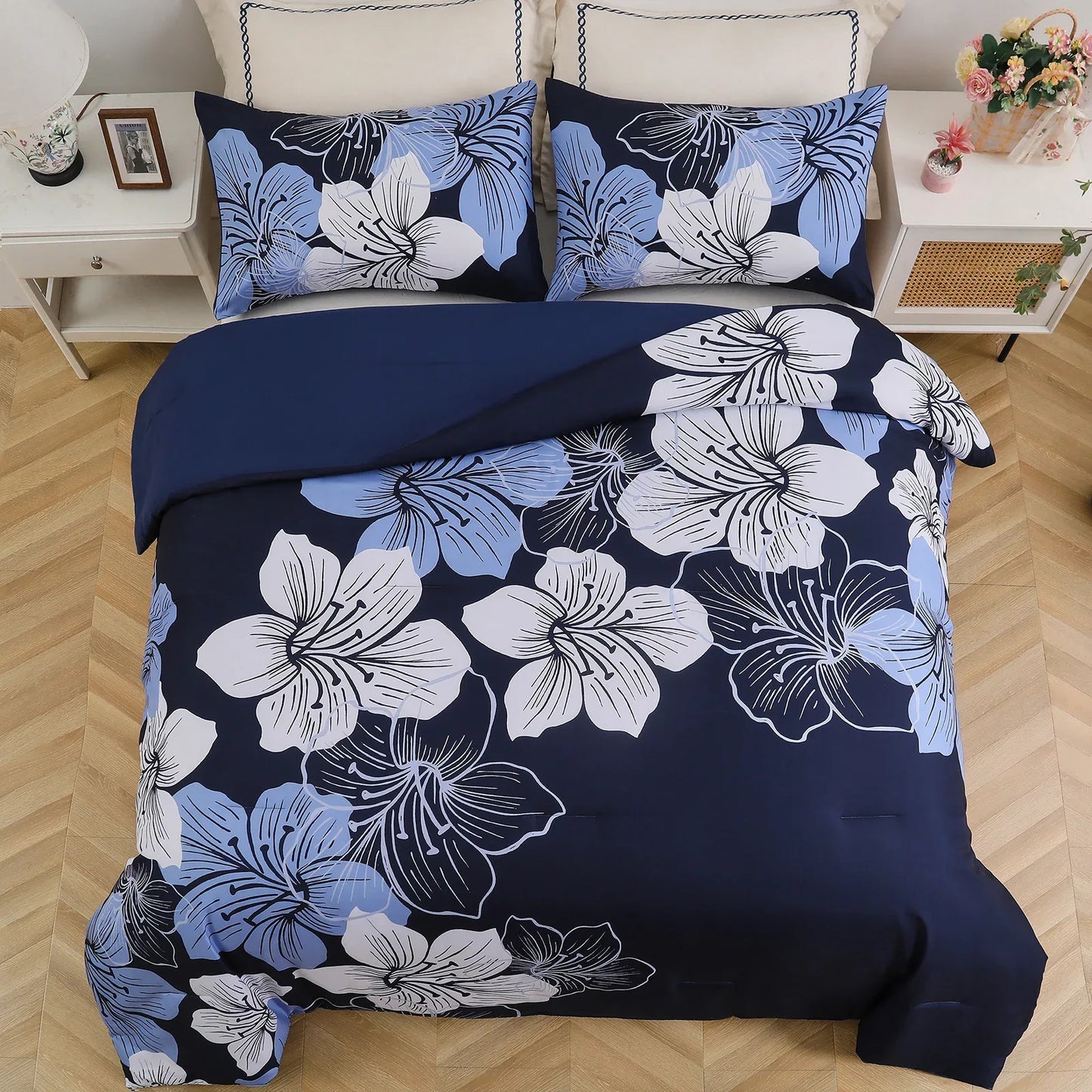 King Comforter Set, Navy Blue Floral 3-Piece Bedding, Soft Microfiber for All Seasons - Mekamart Australia
