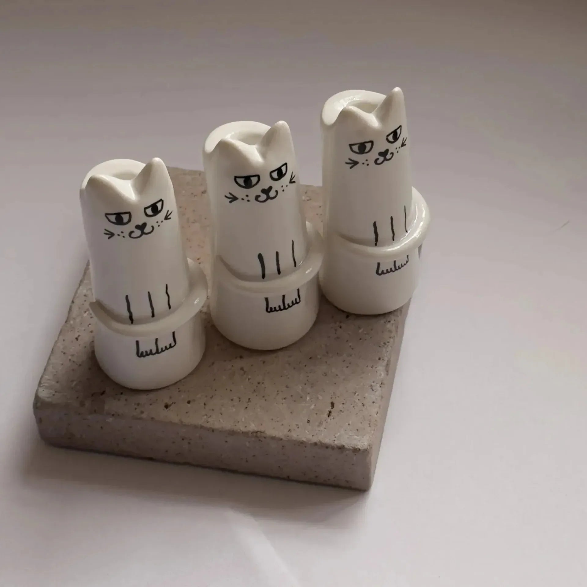 3 Pcs White And Black Adorable Sassy Cat Mini Bud Vase - Whimsical Resin Figurine Flower Holder for Single Stem - Cute Home & Desk Decor Accent - Mekamart Australia