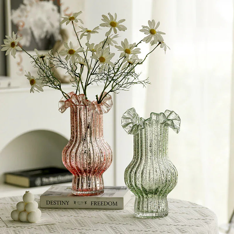 Transparent Elegant Glow-in-the-Dark Glass Vase - Vintage-Style Ruffled & Ribbed Centrepiece - Mekamart Australia