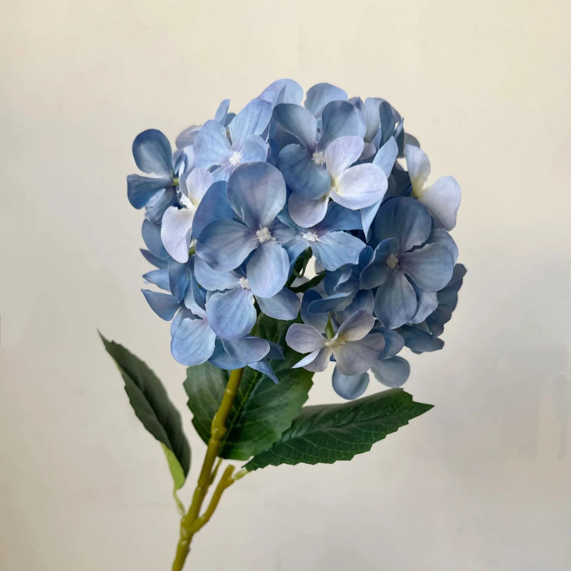 5-Piece Dark Blue Premium Lifelike Hydrangea Artificial Flowers- 60cm Long Stem Faux Floral Bouquet for Home, Wedding & Vase Decor - Mekamart Australia
